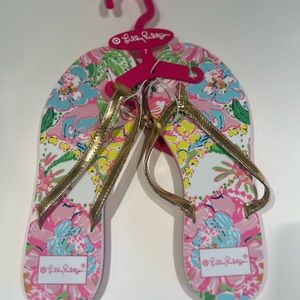 Lilly Pulitzer flip flops women’s 7